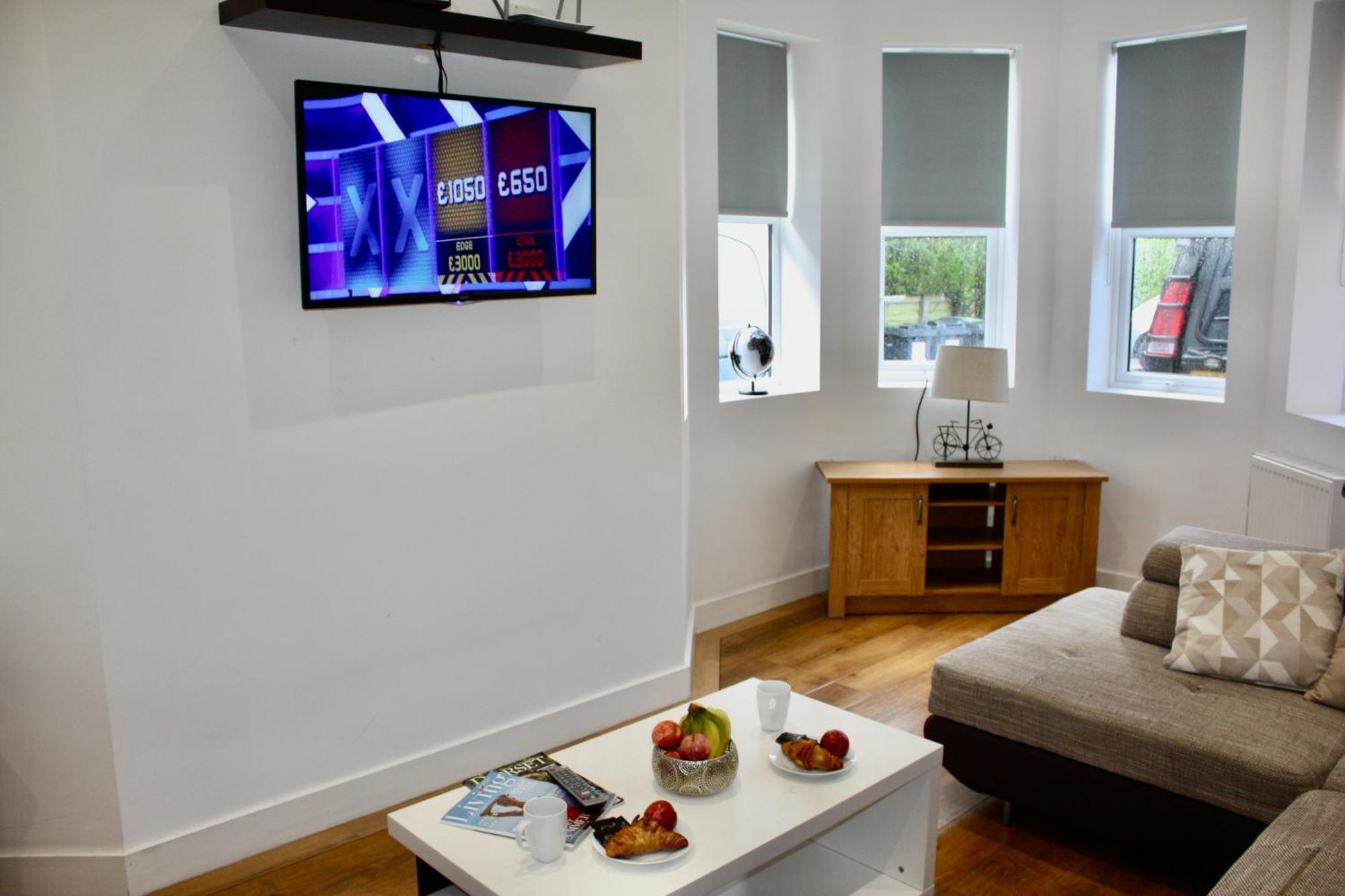 Holiday Home Hot Tub & Sauna Bournemouth Esterno foto