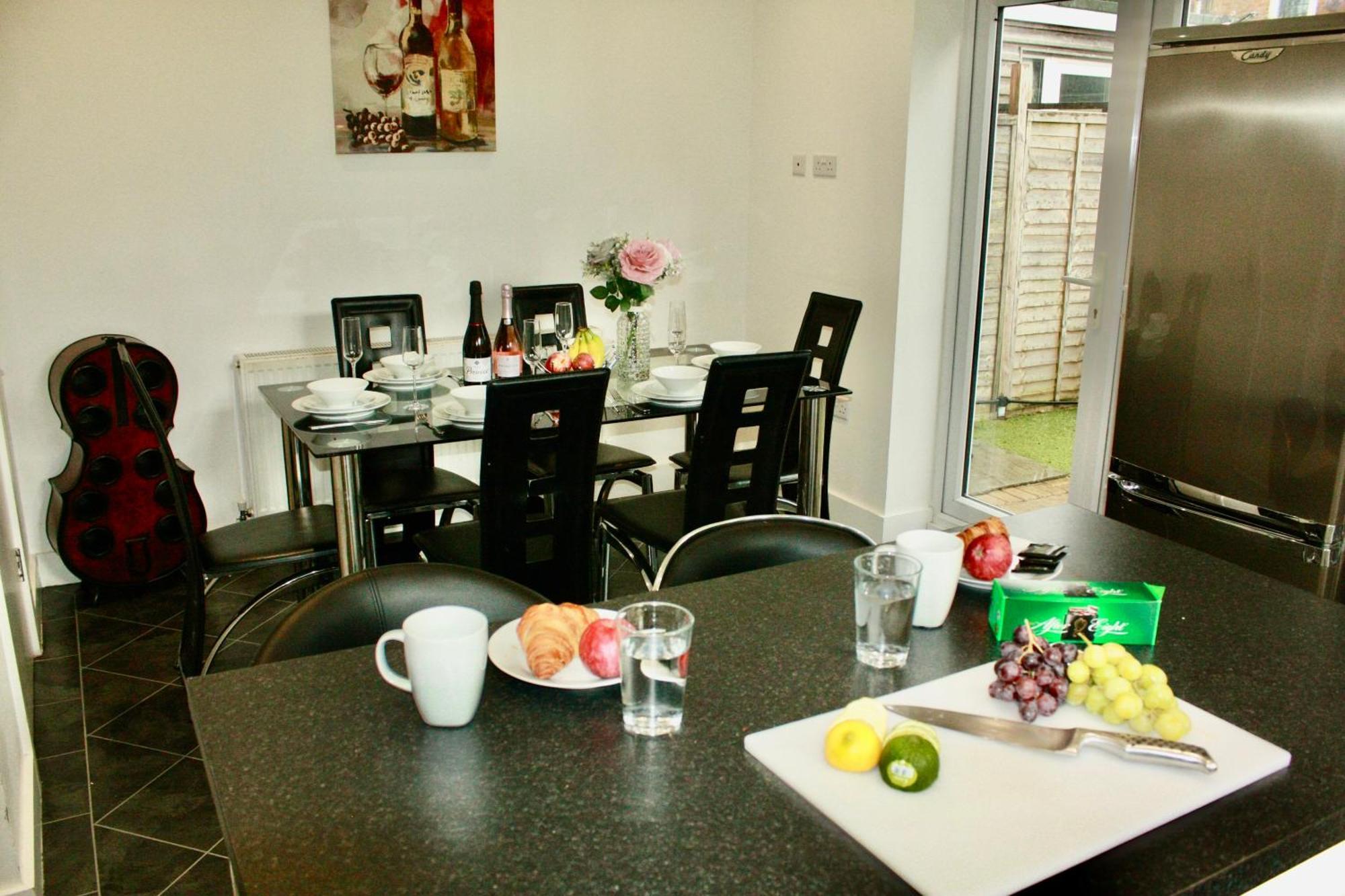 Holiday Home Hot Tub & Sauna Bournemouth Esterno foto