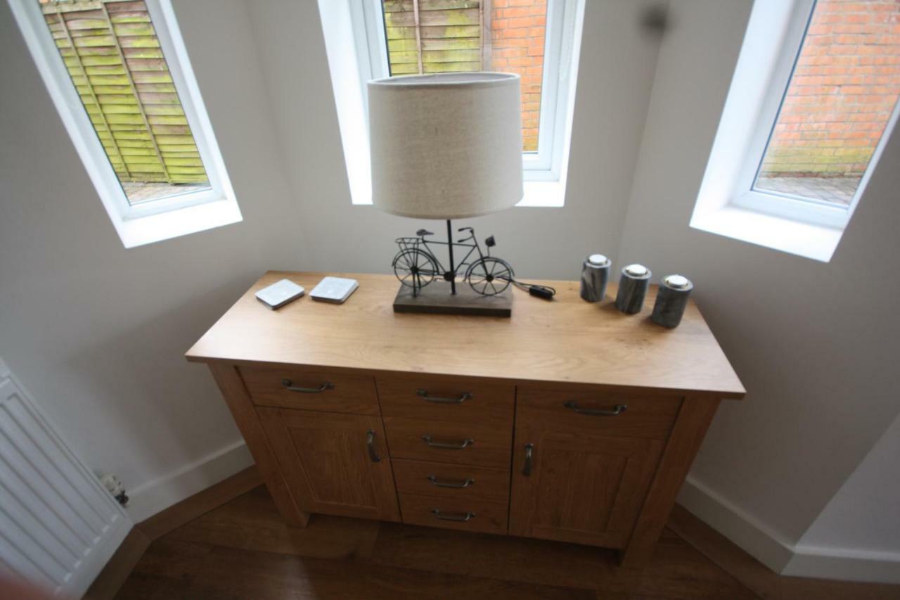 Holiday Home Hot Tub & Sauna Bournemouth Esterno foto