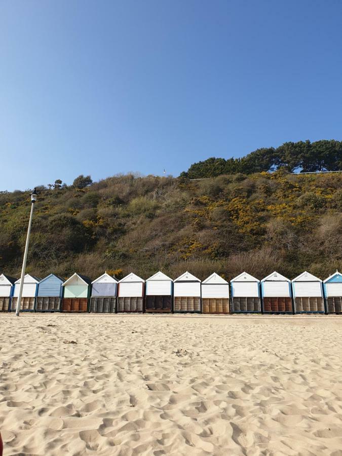 Holiday Home Hot Tub & Sauna Bournemouth Esterno foto