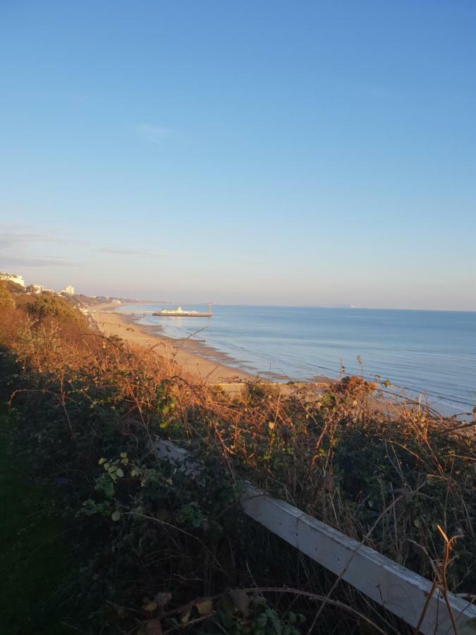 Holiday Home Hot Tub & Sauna Bournemouth Esterno foto